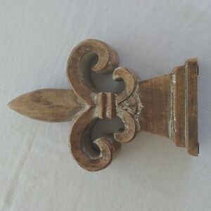 Carved wood fleur-de-lis sculpture shabby Chic bookshelf decor french paris